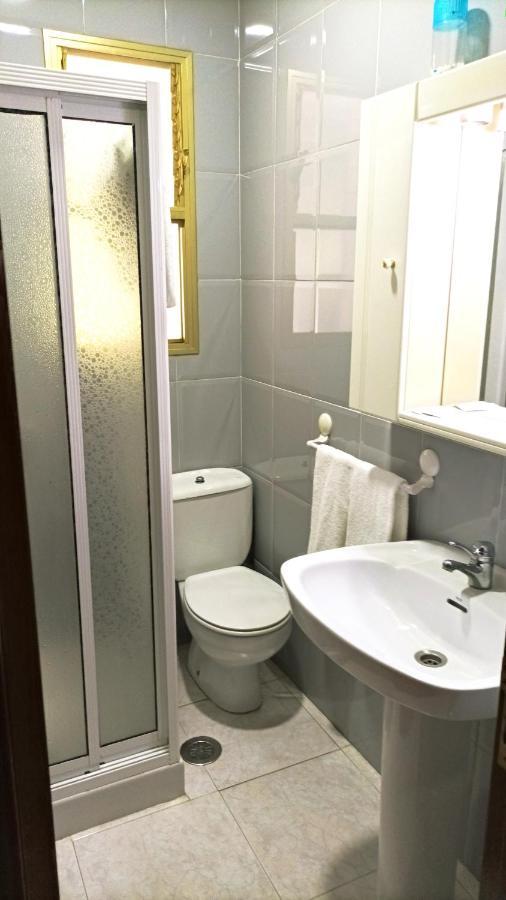 Garden Lodge Hostal Evencio 리바다비아 외부 사진