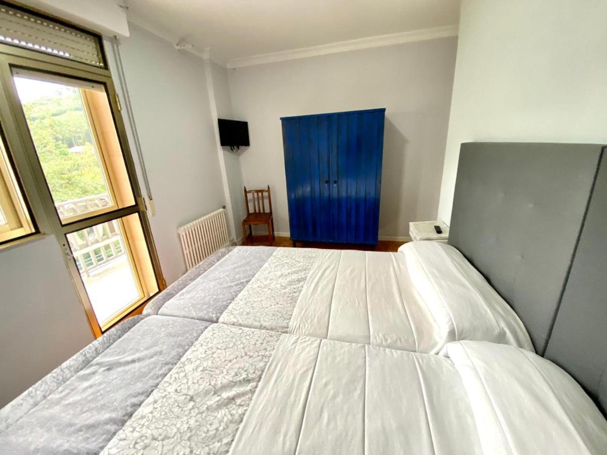 Garden Lodge Hostal Evencio 리바다비아 외부 사진