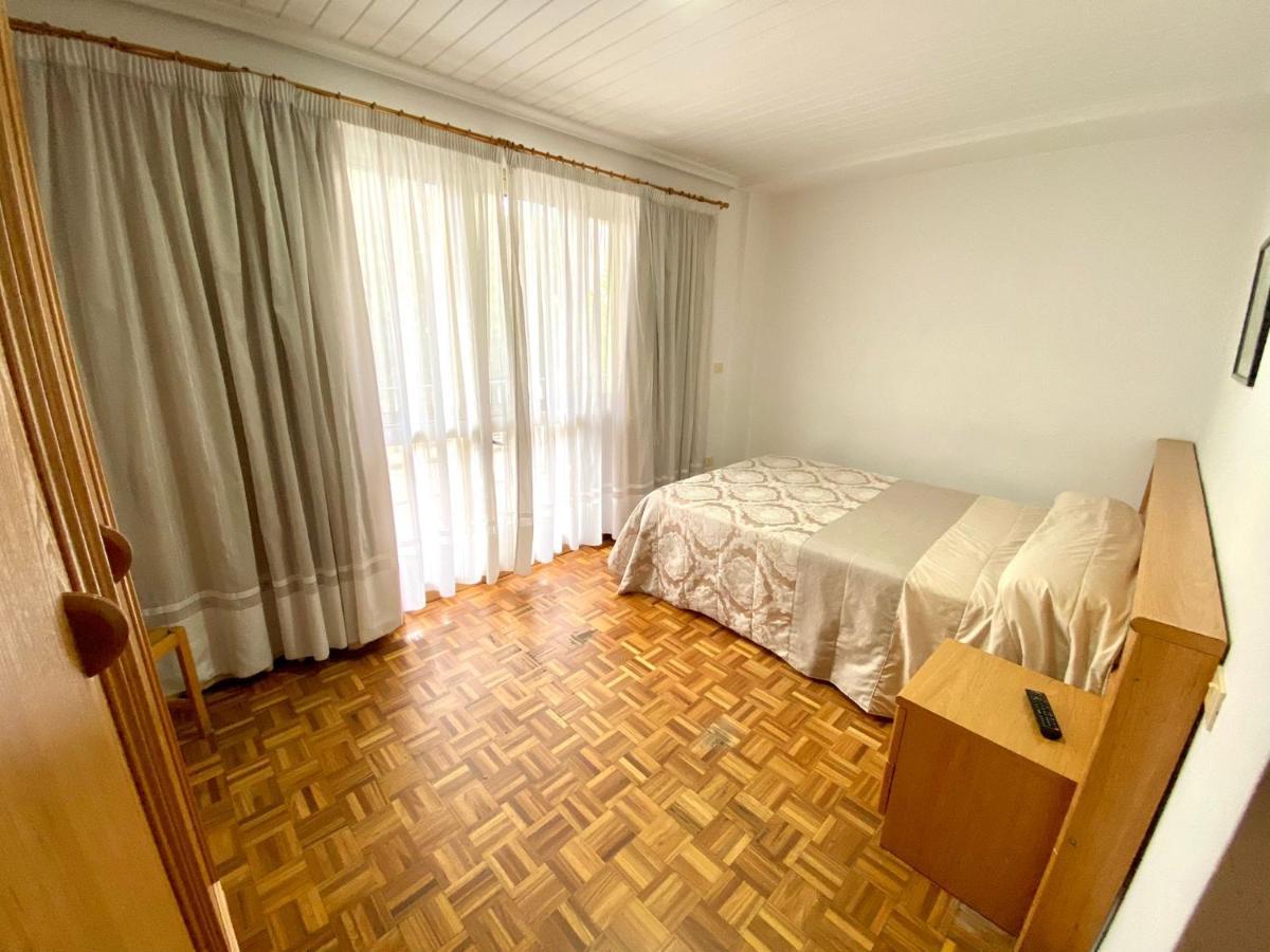 Garden Lodge Hostal Evencio 리바다비아 외부 사진