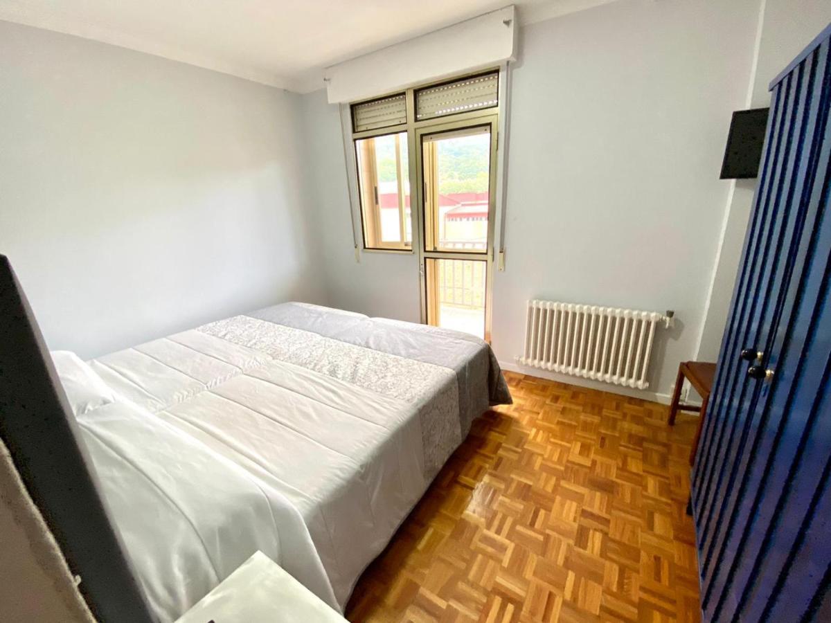 Garden Lodge Hostal Evencio 리바다비아 외부 사진