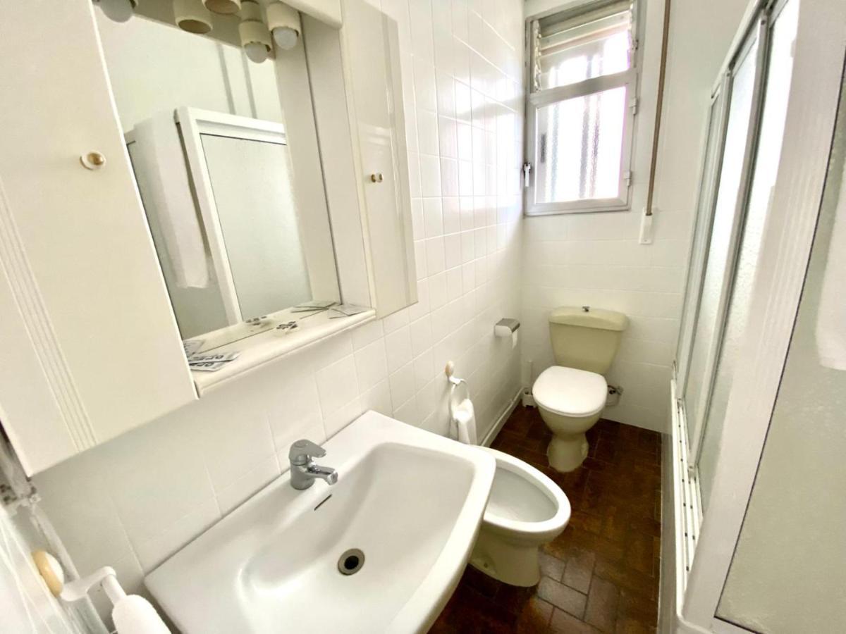 Garden Lodge Hostal Evencio 리바다비아 외부 사진