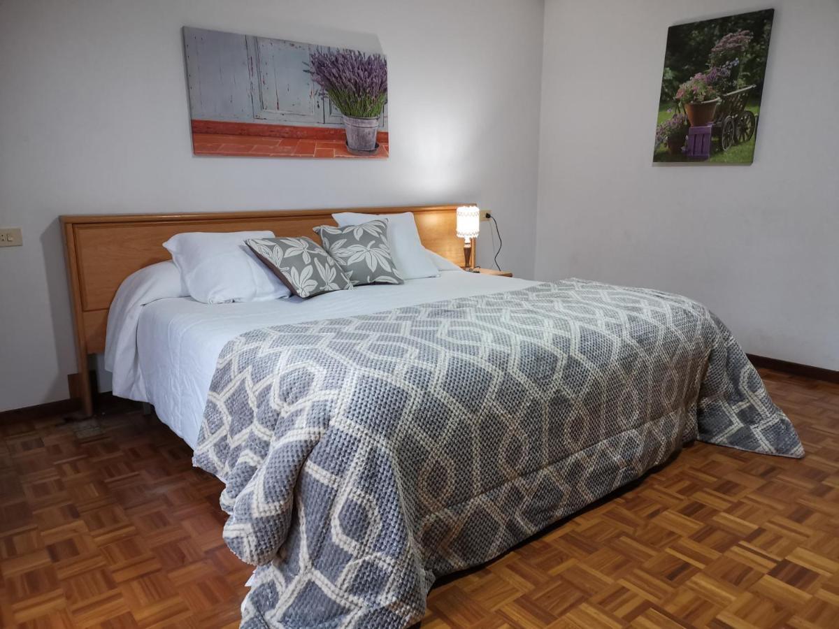 Garden Lodge Hostal Evencio 리바다비아 외부 사진